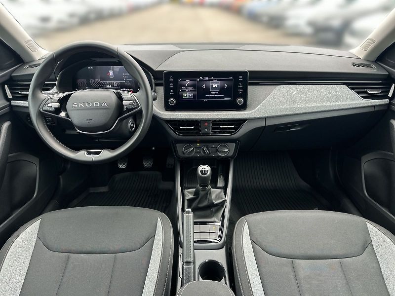 Škoda Scala (2025) 1.0 TSI Selection - fotka 5 z 25