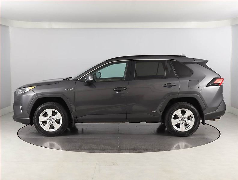 Toyota RAV4 (2020) 2.5 Hybrid - fotka 3 z 23