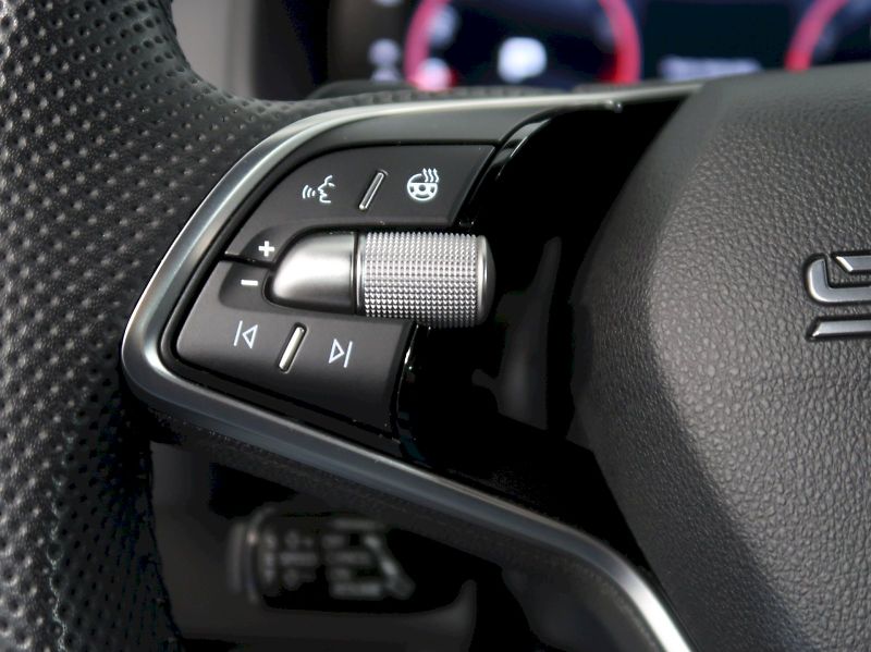 Škoda Karoq (2026) SPORTLINE 1.5TSI 110KW DSG - fotka 20 z 43