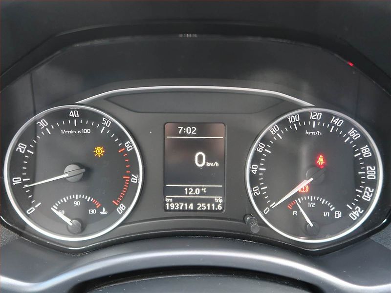 Škoda Octavia (2010) 1.4 TSI, Serv.kniha, Tempomat - fotka 11 z 16
