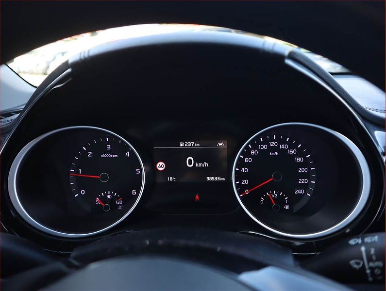 Kia Ceed (2019) 1.6 CRDi, Serv.kniha, Navi - fotka 11 z 19