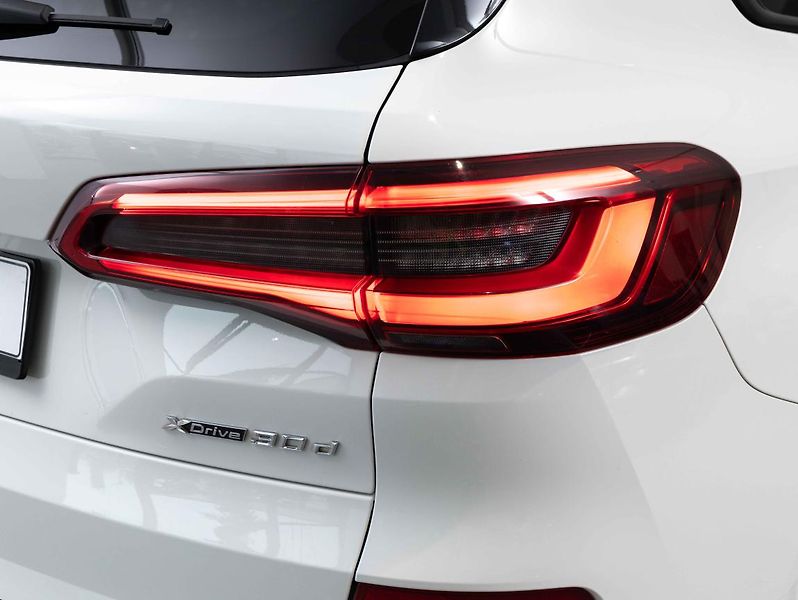BMW X5 xDrive30d - fotka 10 z 22