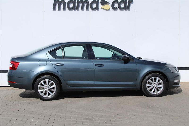 Škoda Octavia 1.6 TDI 85kW DSG AMBIENTE ČR - fotka 8 z 22