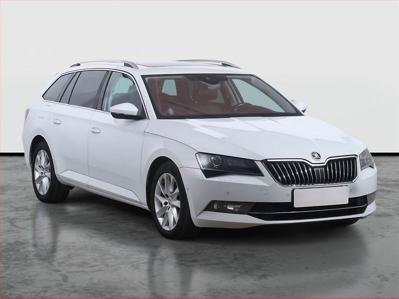 Škoda Superb (2016) 1.6 TDI, Kůže, Navi, Bi-Xenony - fotografie inzerátu