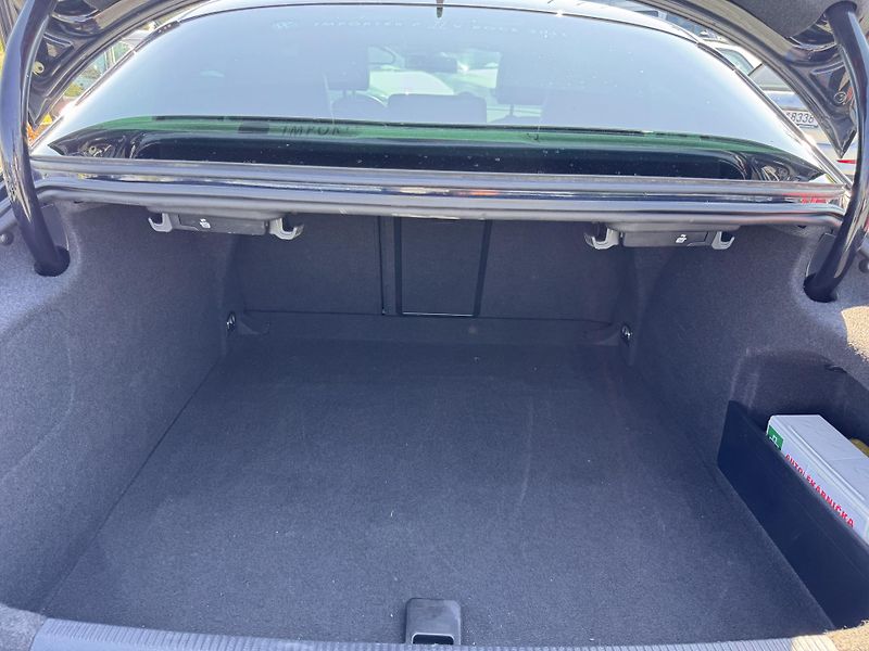 Volkswagen CC 2.0 TDi, 125 kW,1.Majitel,ČR - fotka 16 z 19