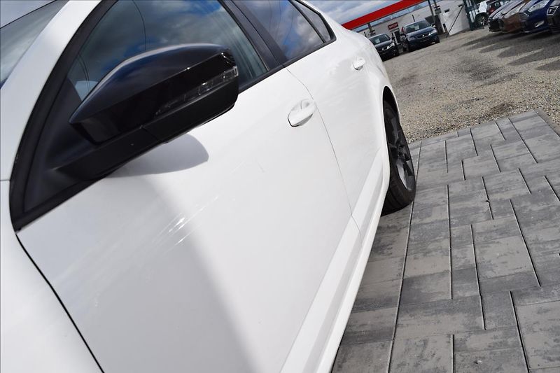 Škoda Octavia 2,0 TDI 135KW RS PO ROZVODECH - fotka 8 z 50