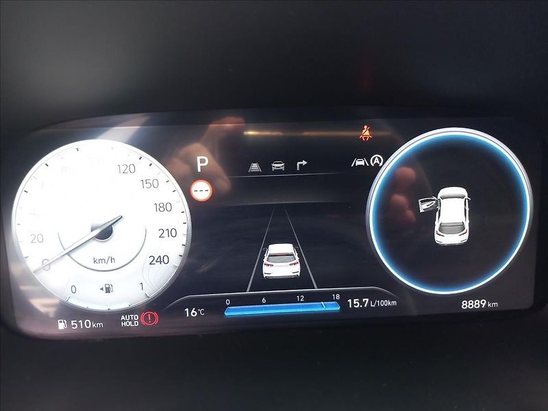 Hyundai i30 1,0 T-GDI FL DCT STYLE - fotka 13 z 21