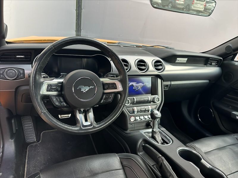 Ford Mustang 5,0 V8 331kW - CZ - AUTOMAT - fotka 16 z 42