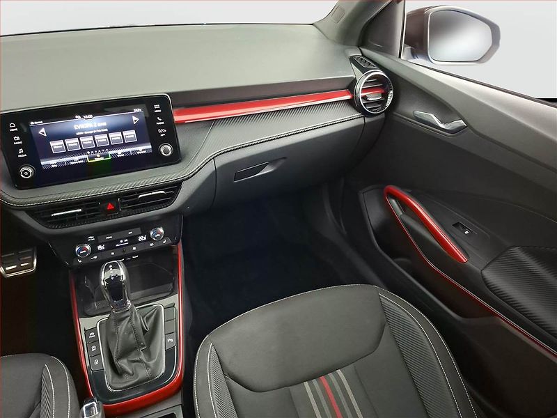 Škoda Fabia (2025) 1.0 TSI, MONTE CARLO, AUTOMAT - fotka 8 z 17