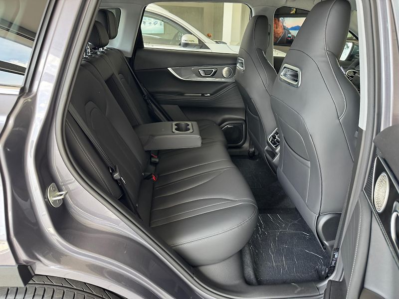 Chery Tiggo 7 (2026) 1,6T ICE Luxury FWD - fotka 16 z 60