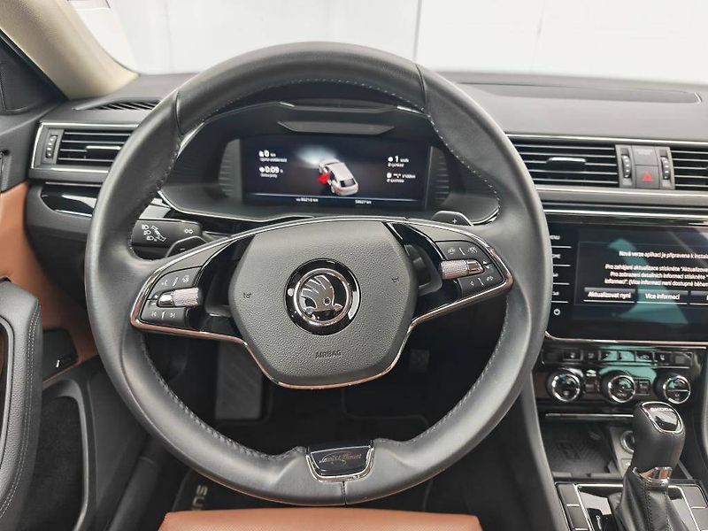 Škoda Superb L&K 7DSG 2,0TSI - fotka 11 z 26