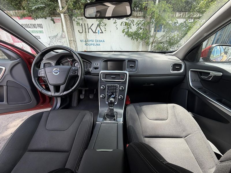Volvo V60 (2014) - fotka 6 z 34