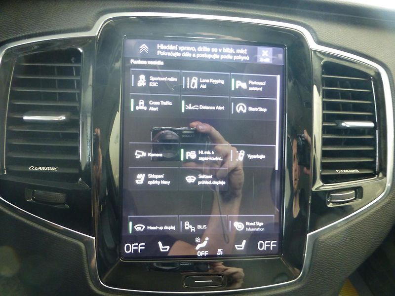 Volvo XC90 (2015) 5D-165KW*TAŽNÉ*KAMERA*7MÍST - fotka 35 z 38