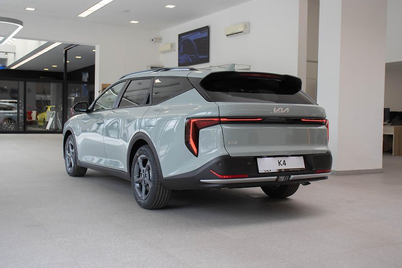 Kia K4 Sportswagon 1,6 T-GDi GPF 7DCT EXCLUSIVE - fotka 6 z 14