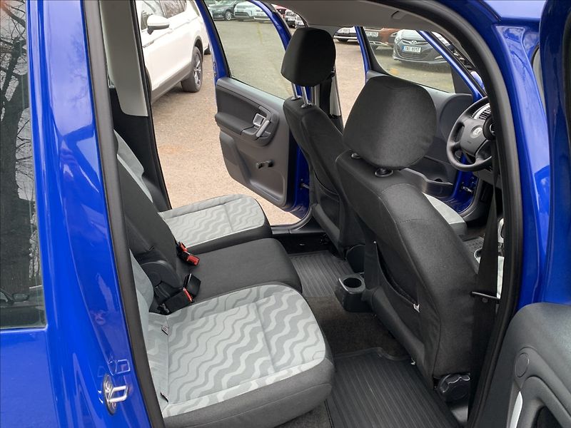 Škoda Roomster 1,2 HTP,ČR,SERVISKA - fotka 16 z 17