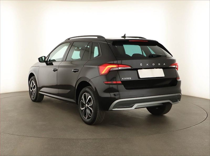 Škoda Kamiq (2023) Ambition 1.0 TSI - fotka 4 z 17
