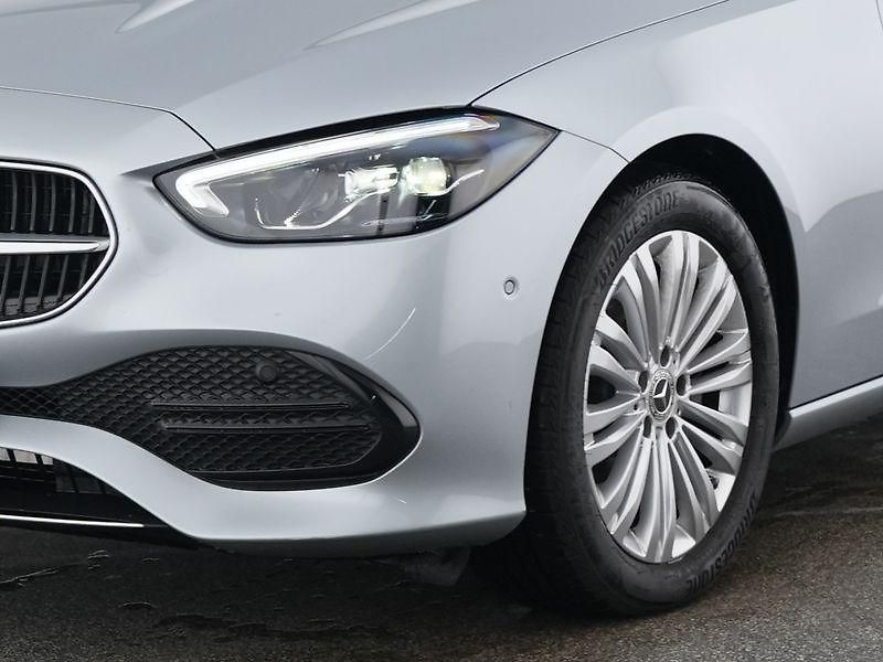 Mercedes-Benz Třídy C C180 Avantgarde Advance - fotka 3 z 9