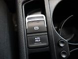 Volkswagen Touran (2017) 2.0 TDI, Automat, Navi - náhled 25