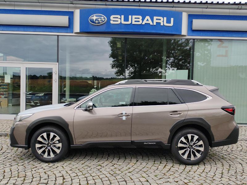 Subaru Outback (2025) 2,5 Touring 4x4 - fotka 2 z 8