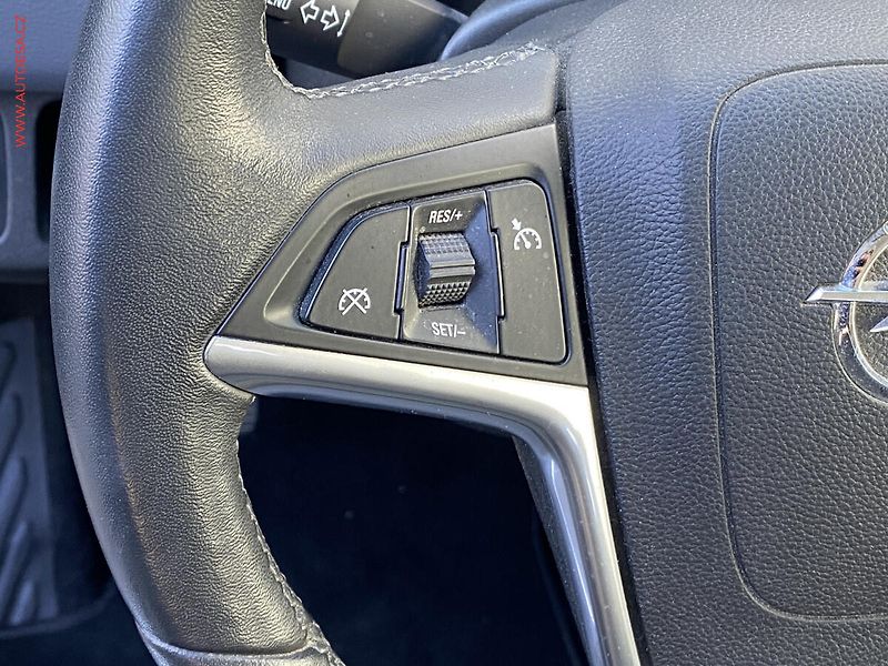 Opel Meriva (2011) 1.4T, Cosmo - fotka 13 z 17