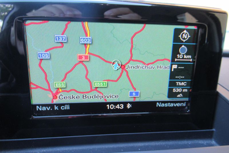Audi Q3 2.0 TDI QUATTRO NAVI TAŽNÉ - fotka 13 z 33