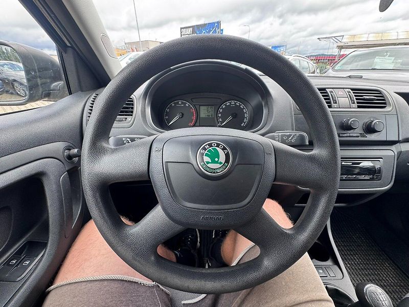 Škoda Fabia (2010) 1,4i 16V 63 KW 2.MAJ KILOMETRY - fotka 26 z 50