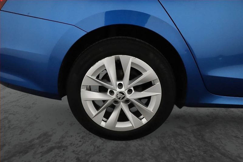 Škoda Octavia (2022) Style 1.5 TSI G-TEC, Automat - fotka 12 z 17