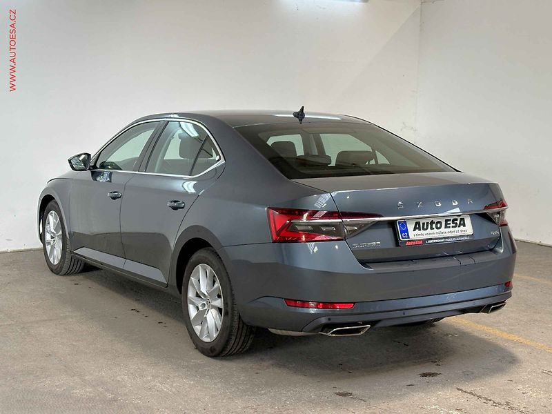 Škoda Superb (2019) 2.0 TSi, Style, DSG, kůže - fotka 6 z 18