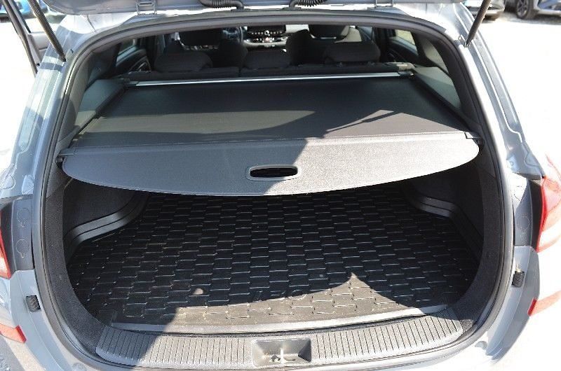 Hyundai i30 - fotka 12 z 16