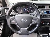 Hyundai i20 (2015) 1.1 CRDi, Serv.kniha, Tempomat - náhled 17