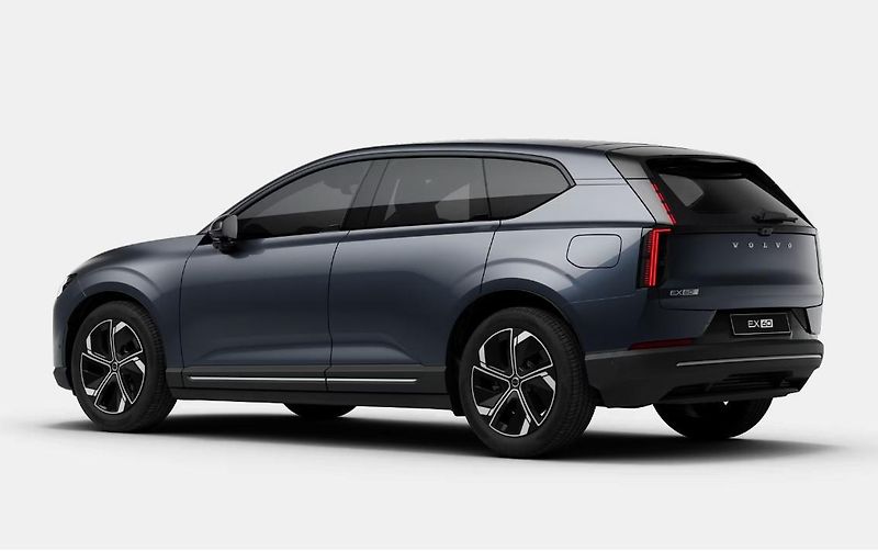 Volvo EX60 (2026) PURE ELECTRIC PLUS - fotka 5 z 11