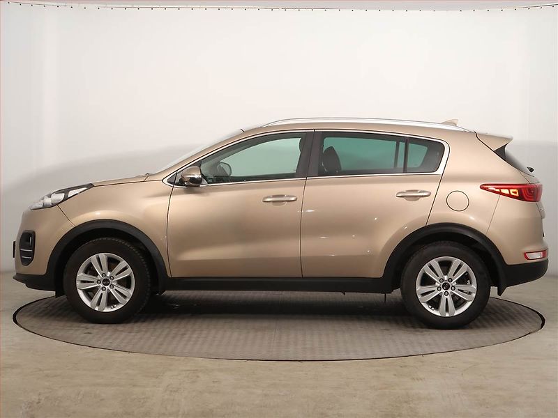 Kia Sportage (2016) 1.6 GDI, Navi, Tempomat - fotka 3 z 13