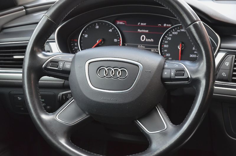 Audi A6 (2013) Avant 3.0 TDi 150kW AT / XENON - fotka 23 z 42