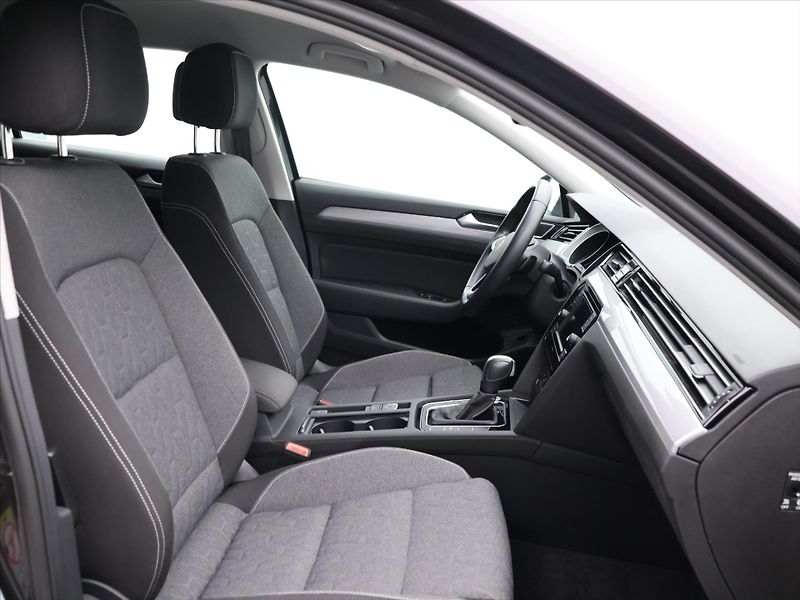 Volkswagen Passat Variant 1,5 TSI EVO 110kW Klima CZ DPH - fotka 11 z 29
