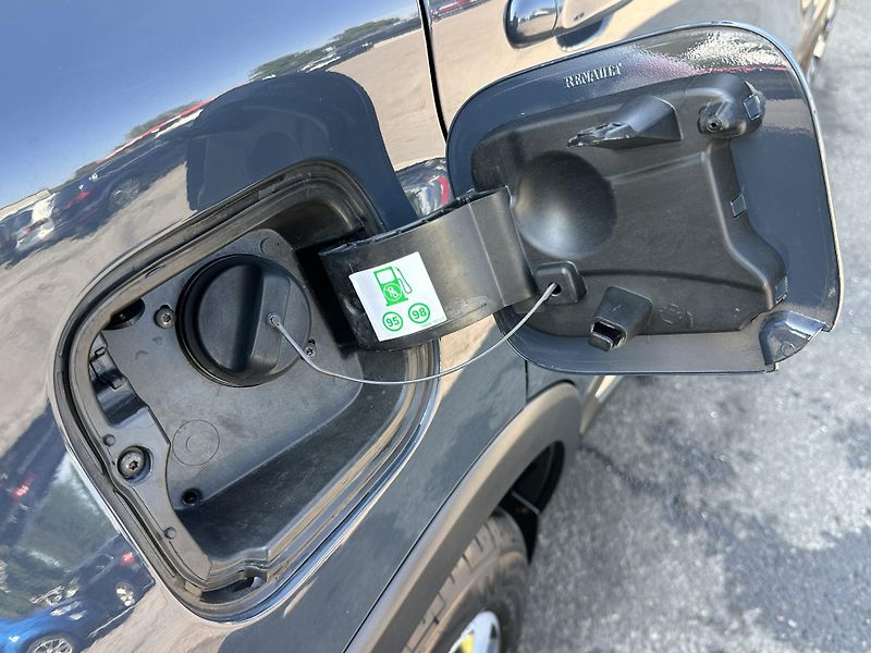 Renault Captur (2017) 0.9/66kW * KLIMA* 1.Maj.  - fotka 30 z 36