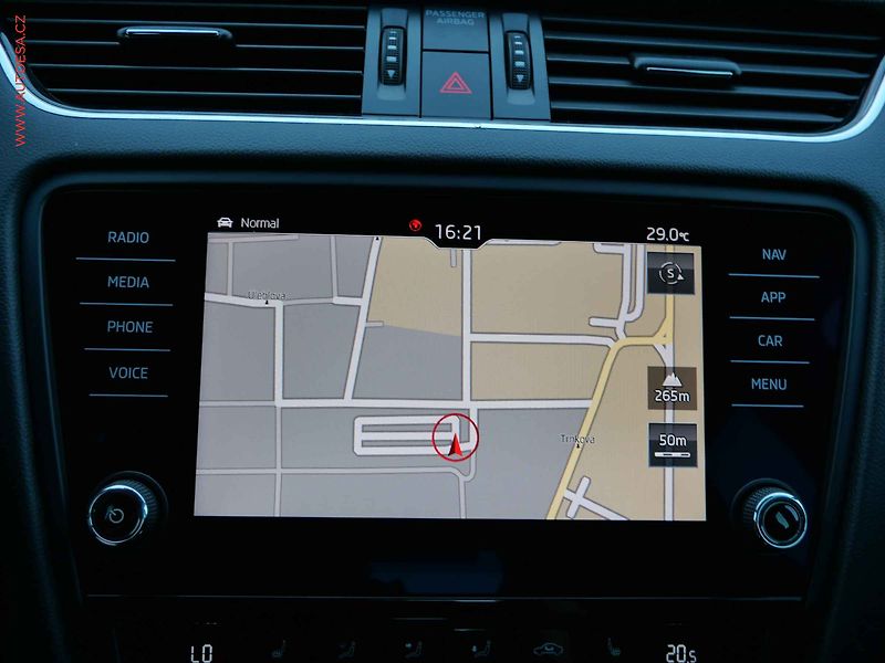 Škoda Octavia (2019) 2.0 TDi, 2.maj,ČR, RS, DSG - fotka 22 z 26