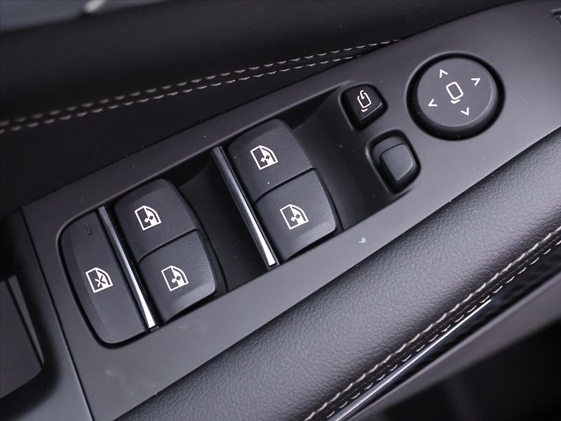 BMW X5 3,0 xDrive40d Mpacket - fotka 19 z 48