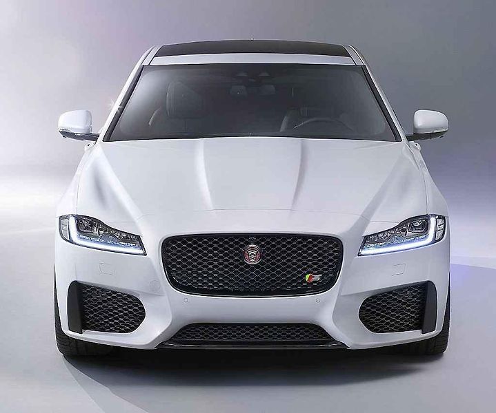 Jaguar XF.