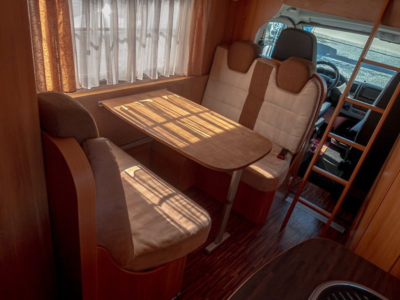 Hymer (2009) 2.3JTD 96KW - fotka 44 z 78