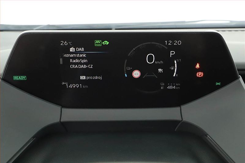 Toyota Prius (2024) 2.0 Plug-in Hybrid - fotka 12 z 21