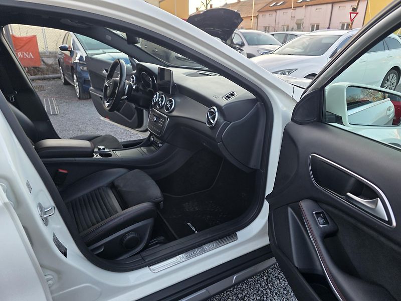 Mercedes-Benz GLA 220CDI 4-MATIC AMG-Paket  - fotka 18 z 24