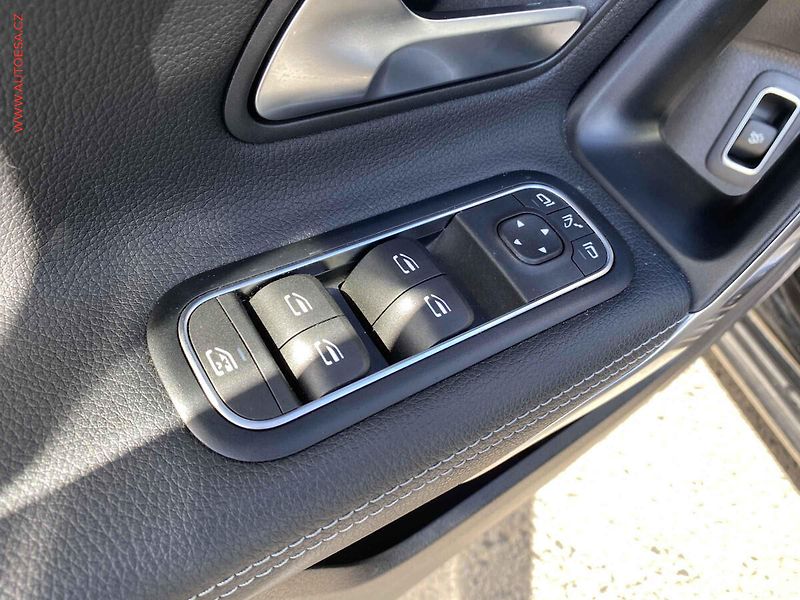 Mercedes-Benz Třídy A (2022) 1.3 CGi A 180, ČR, AT, LED - fotka 14 z 24