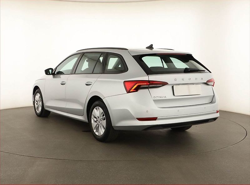 Škoda Octavia (2022) Ambition 2.0 TDI, ČR,1.maj - fotka 4 z 14