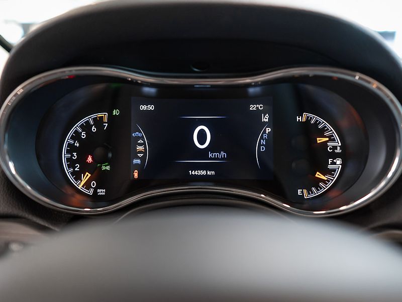 Jeep Grand Cherokee (2019) 3.6 V6 Limited 4x4 - fotka 20 z 37