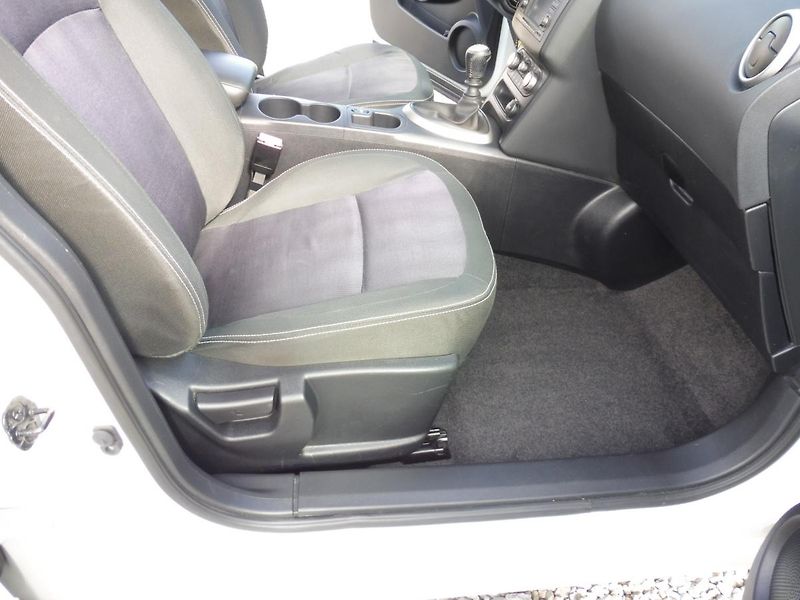 Nissan Qashqai 1.5DCi 110PS NAVI STK TOP STAV - fotka 159 z 189