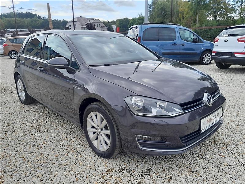 Volkswagen Golf VII 1,2 TSI 81kW LOUNGE - fotka 9 z 60