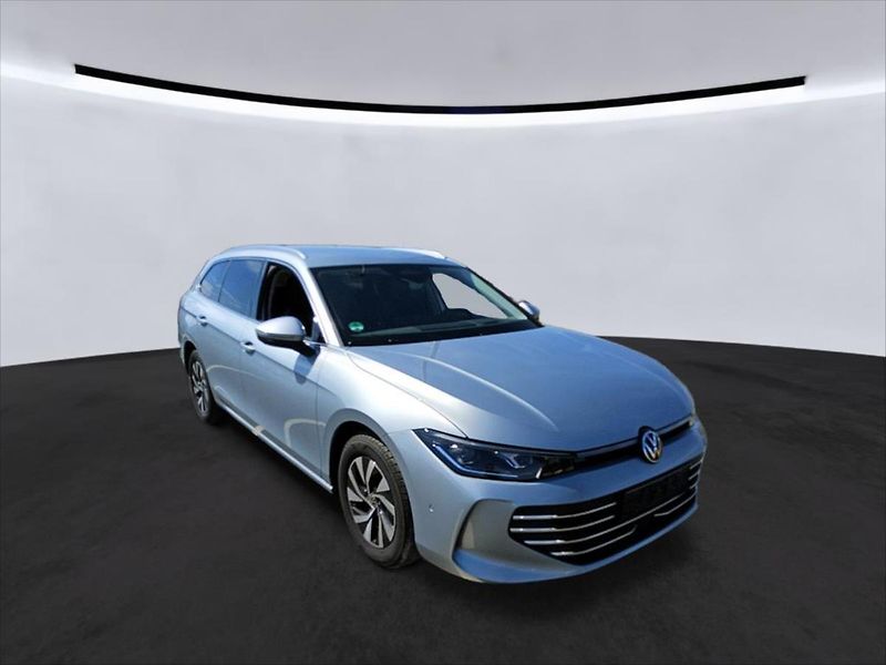 Volkswagen Passat 2,0 TDI IQ-LIGHT KAMERA 360 - fotografie inzerátu