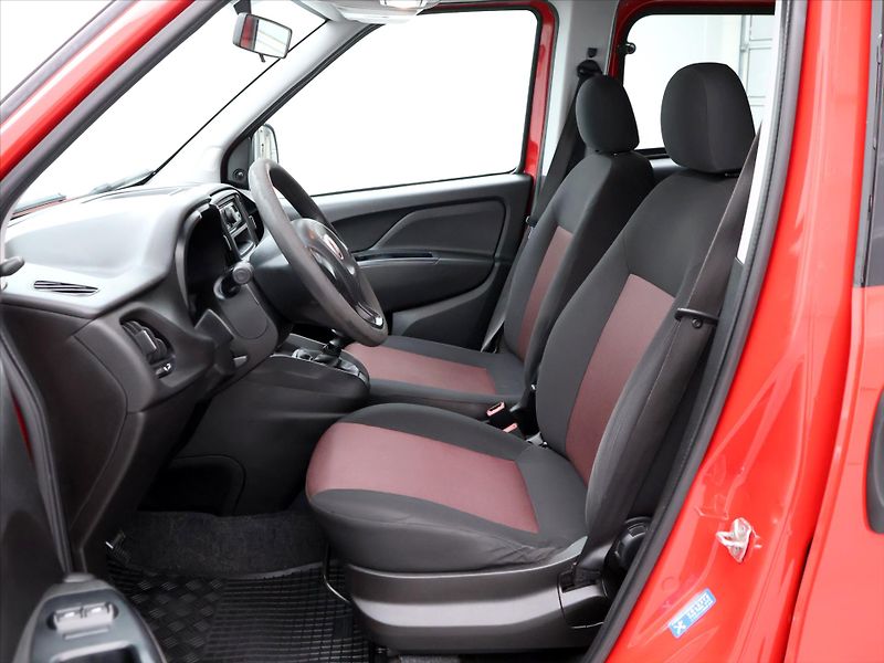 Fiat Dobló 1,6 JTD 77KW 5 Míst CZ - fotka 10 z 25