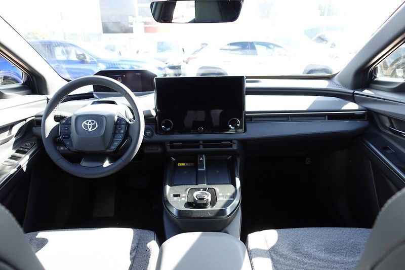 Toyota bZ4X BEV Style 73.1 kWh MC25 - fotka 17 z 33