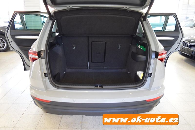 Škoda Karoq 2.0 TSI DSG 110 kW 2023-DPH - fotka 16 z 50